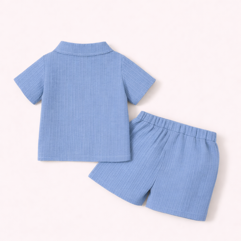 Stijlvol Zomeravontuur - 2-Delige Jongensset met Shirt & Short
