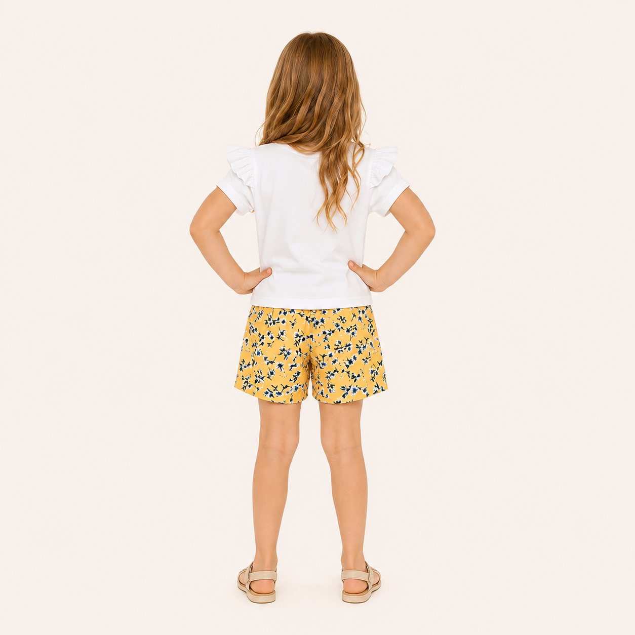 Meisjes 2-delige set met ruffle t-shirt en gele bloemetjesshort