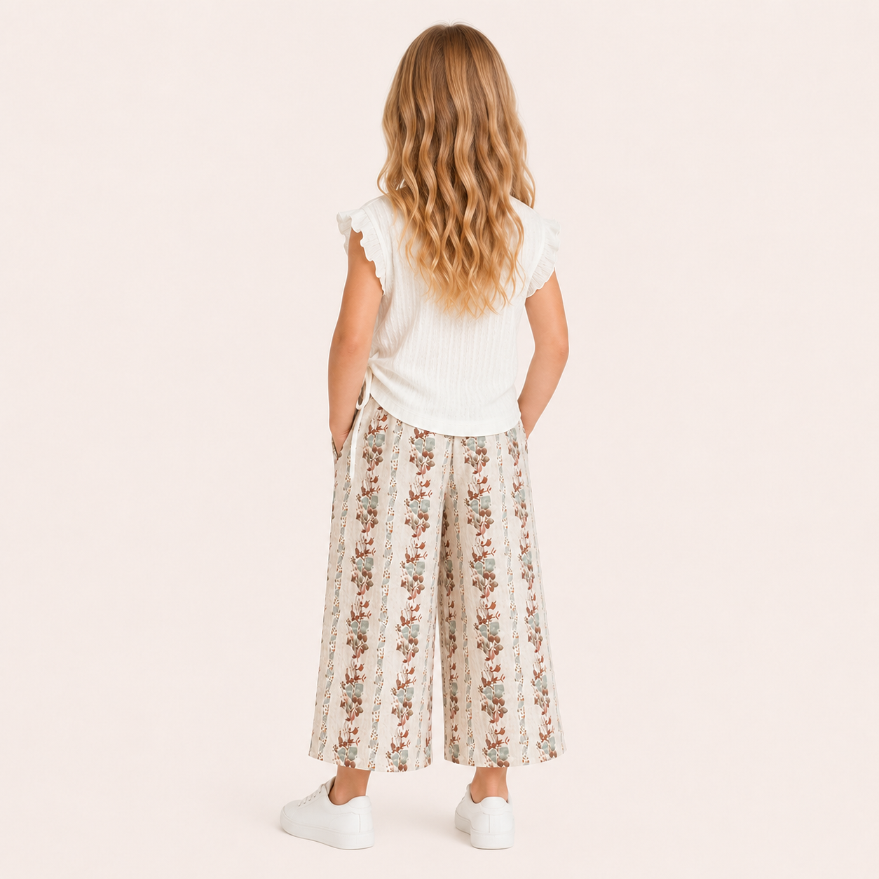 Meisjes zomerset met losvallende broek en shirt