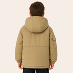 Jongen 10 jaar in gewatteerde parka - khaki - achterkant