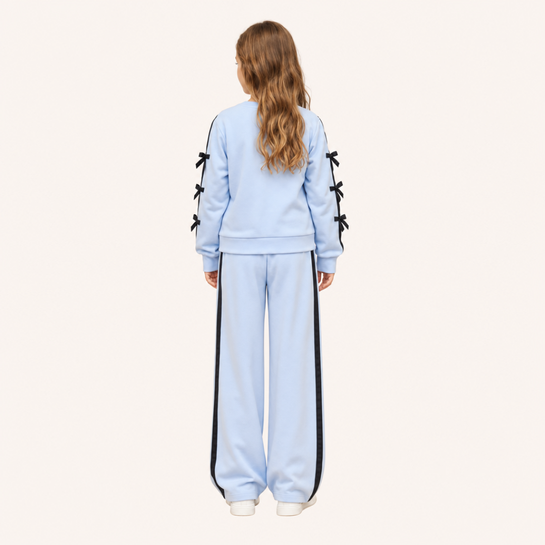 Meisjes Joggingset met Strikjes - model achterkant